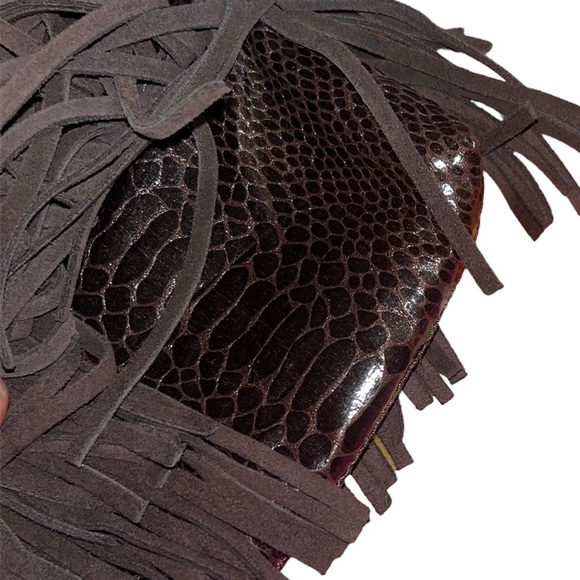 Express Fringe Clutch - Picture 4 of 7